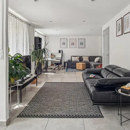 Maison De Duplex Jardin 7pers Wifi Semesterbostad Troyes